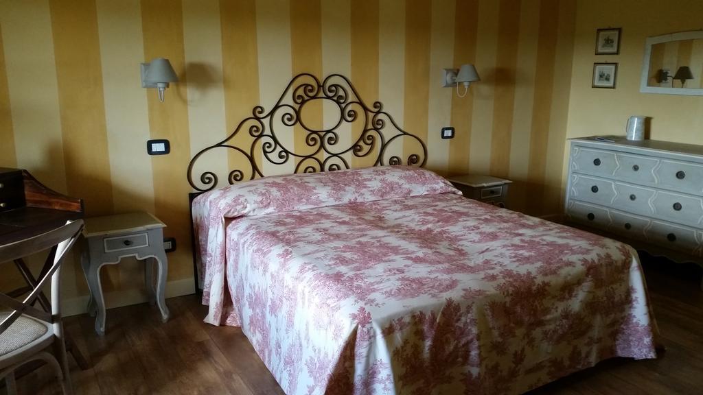 Cascina Rollone Villa Rocchetta Tanaro Buitenkant foto