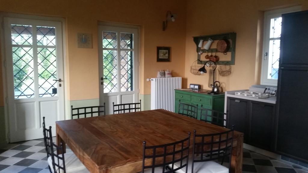 Cascina Rollone Villa Rocchetta Tanaro Buitenkant foto